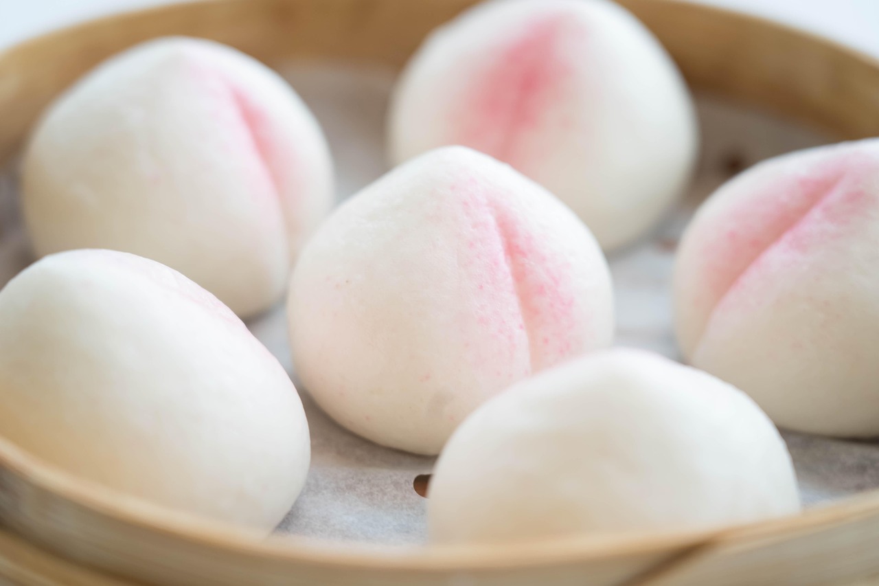 Dadar Buah sebagai Camilan Segar di Jakarta